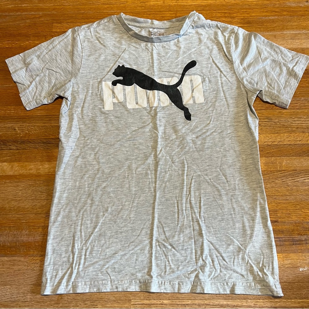 Puma Boys XL‎ Gray Black White Logo Crew Neck Short Sleeve Athletic Shirt